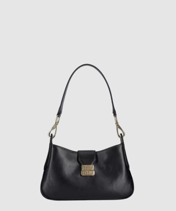 미우미우 겨드랑이 가방 5BC151