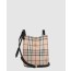 버버리 체크 스몰 버킷백 40571581
