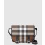 버버리 체크 크로스백 8052801