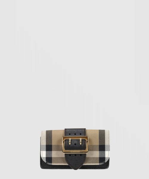 버버리 버클 크로스 바디백 40224601