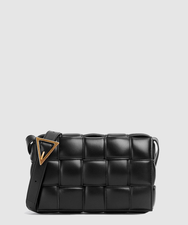 보테가베네타 패디드 카세트 591970