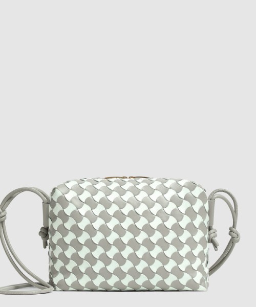 보테가베네타 스몰 루프 카메라백 777571