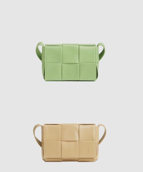 보테가베네타 미니 카세트백 667048