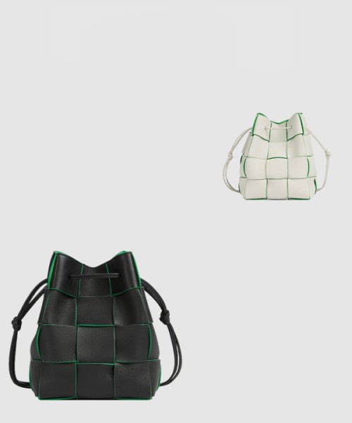 보테가베네타 스몰 카세트 크로스바디 버킷백 680218