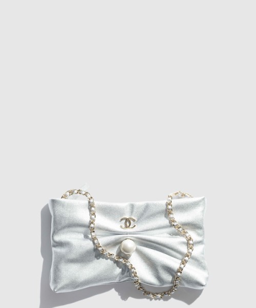 샤넬 체인 달린 미니백 AP4613