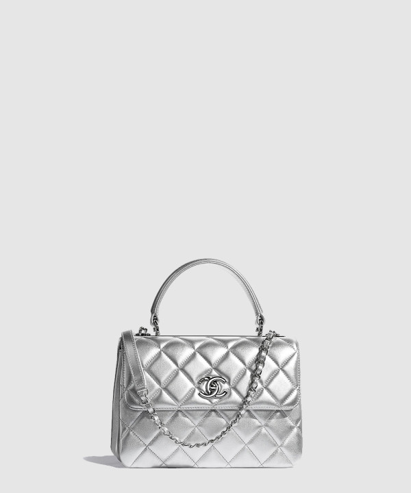 샤넬 핸들 장식의 미니 플랩백 AS4654