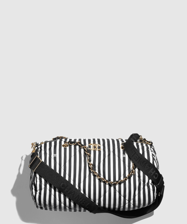 샤넬 라지 볼링백 AS4696