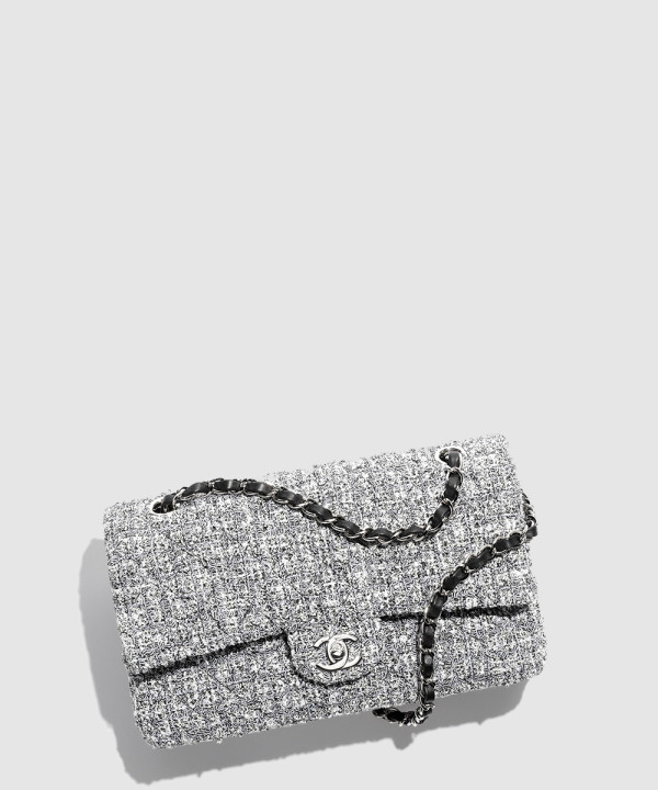 샤넬 클래식 플랩백 A01112