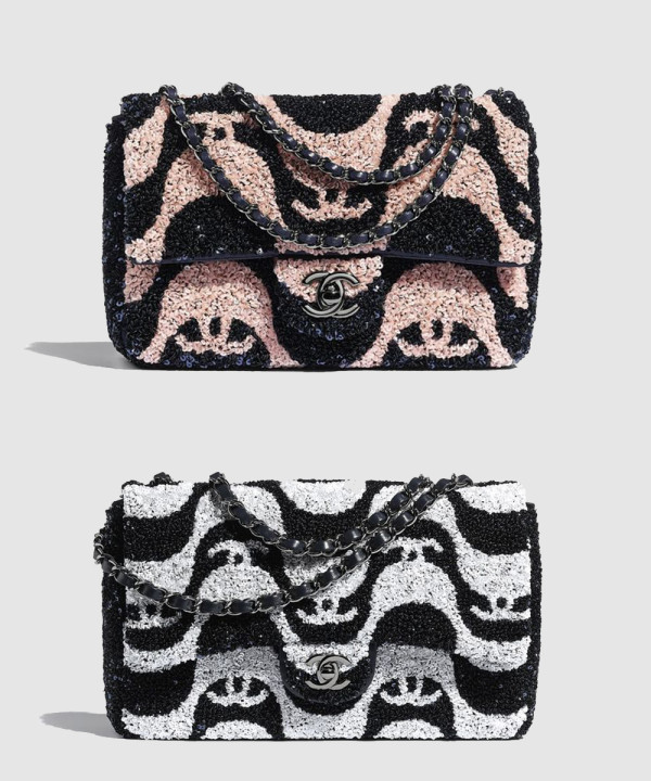 샤넬 클래식 플랩백 A01112