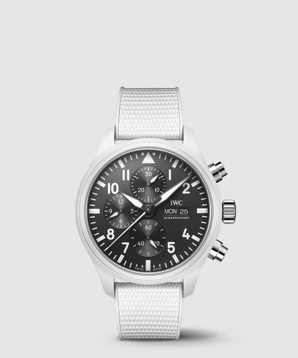 IWC 파일럿 크로노그래프 44.5 IW389105