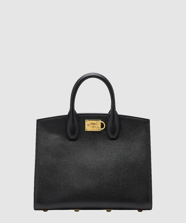 페레가모 스튜디오 박스백 (M) 210398