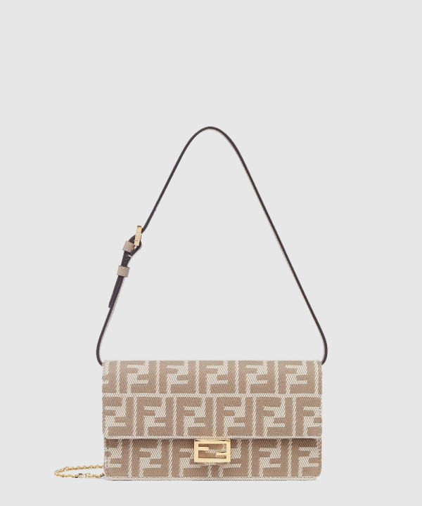 펜디 바게트 체인 지갑 8M0498