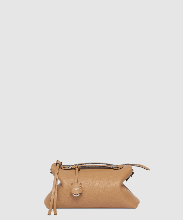 펜디 바이 더 웨이 셀러리아 라지 8BL156