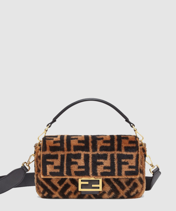 펜디 바게트백 미듐 8BR600