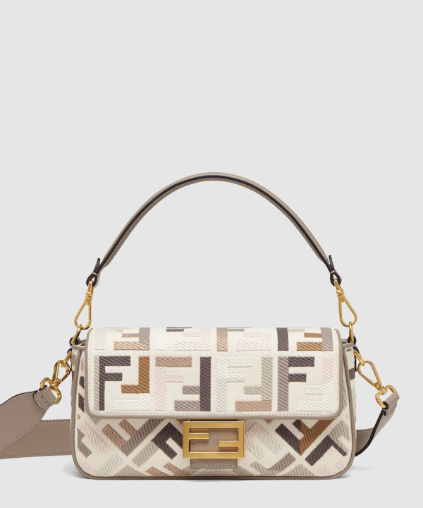 펜디 바게트백 미듐 88BR60