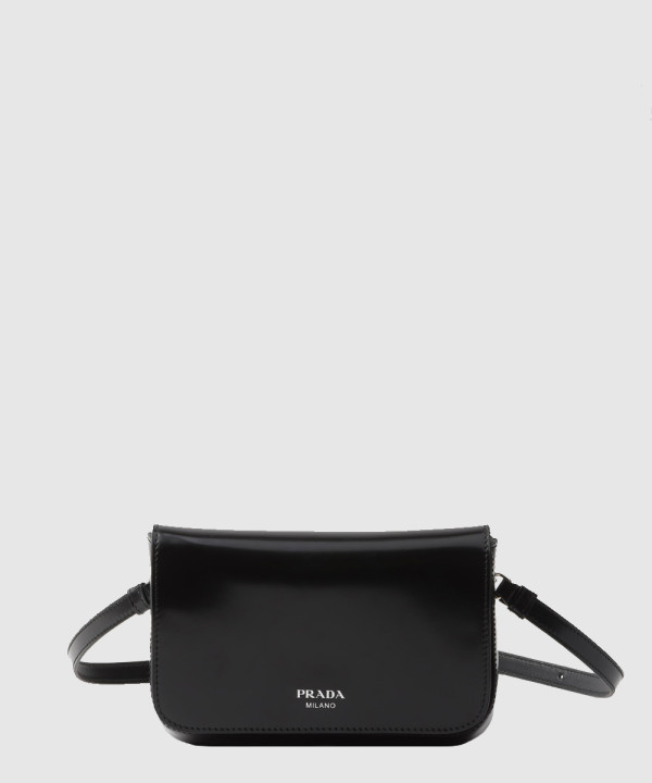 프라다 숄더 스트랩이 있는 가죽 미니백 2VD061