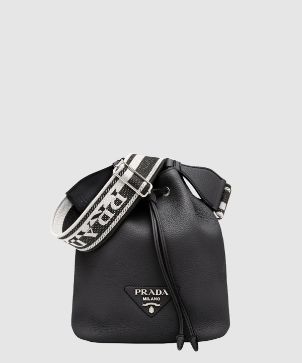 프라다 가죽 버킷백 1BE060