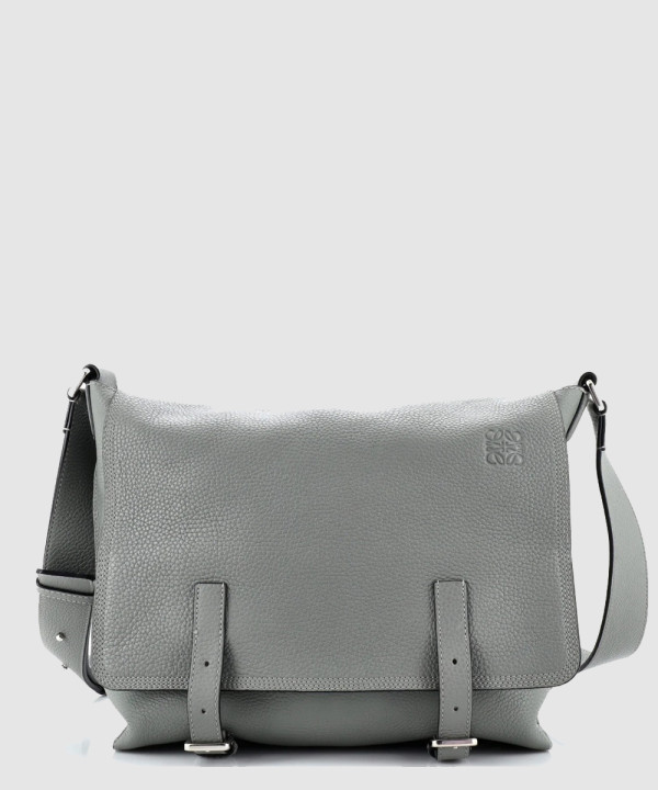 로에베 밀리터리 메신저 백 - 소프트 그레인 카프스킨