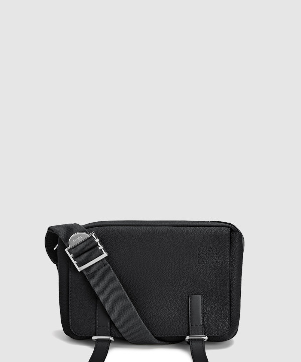 로에베 XS 밀리터리 메신저 백 - 소프트 그레인 카프스킨