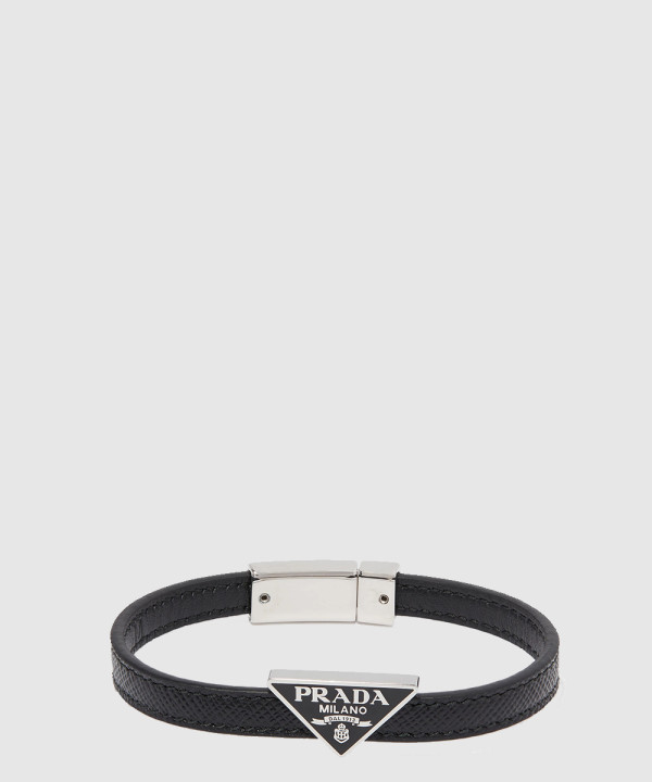프라다 트라이앵글 로고 레더 브레이슬릿 2IB289