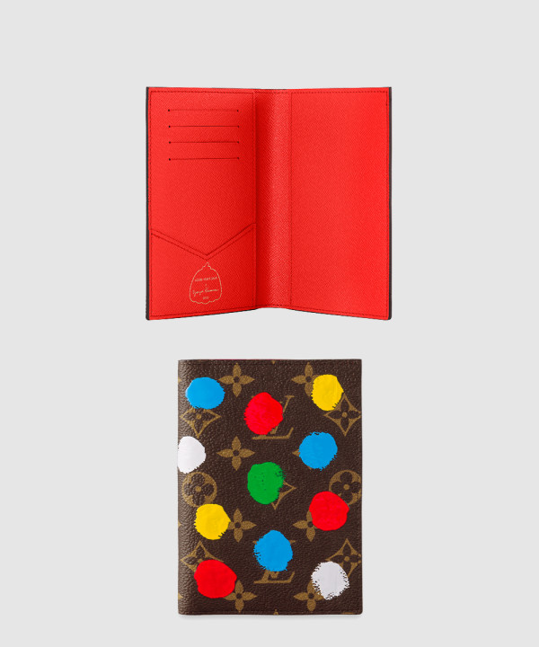 루이비통 LV x YK 여권 커버 M81994