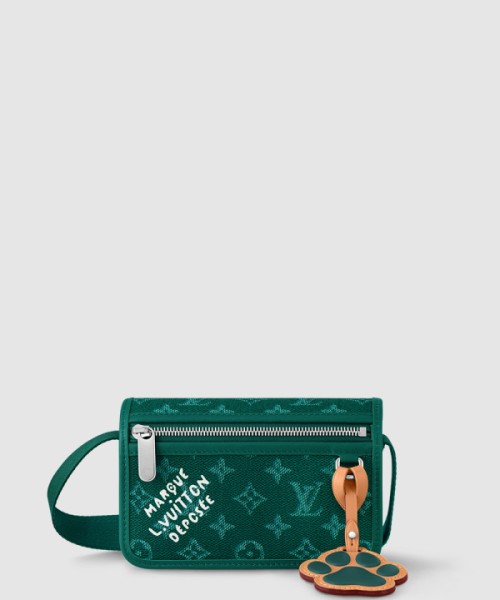 루이비통 보스포어 웨어러블 월릿 M12637