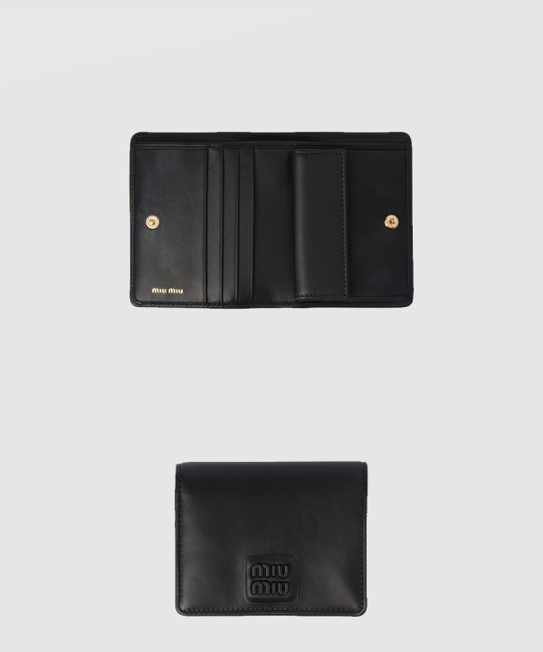 미우미우 가죽 반지갑 5MV204