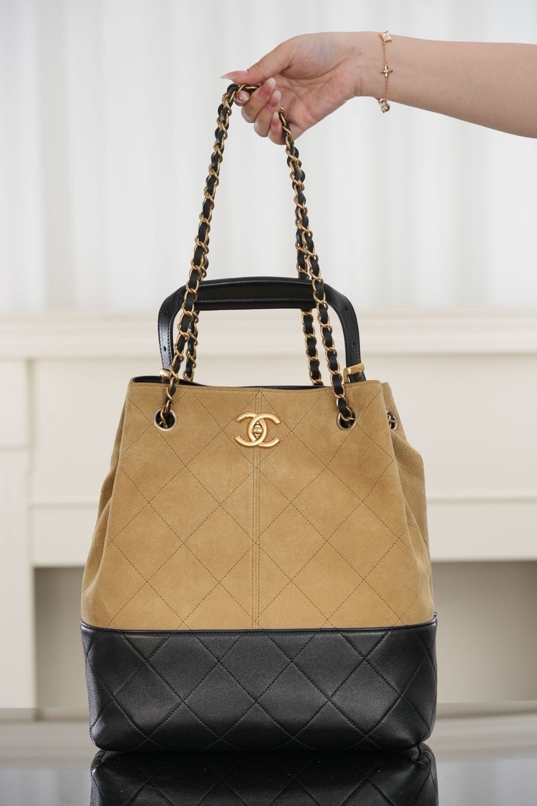 90000366_d0.jpg