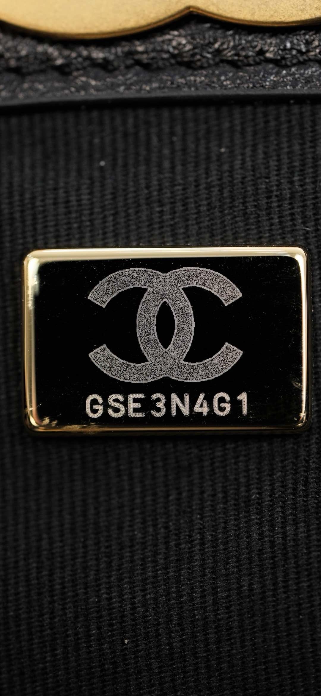 90000366_d27.jpg