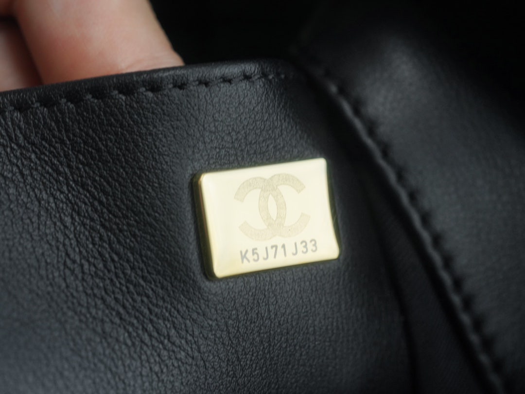90024507_d17.jpg