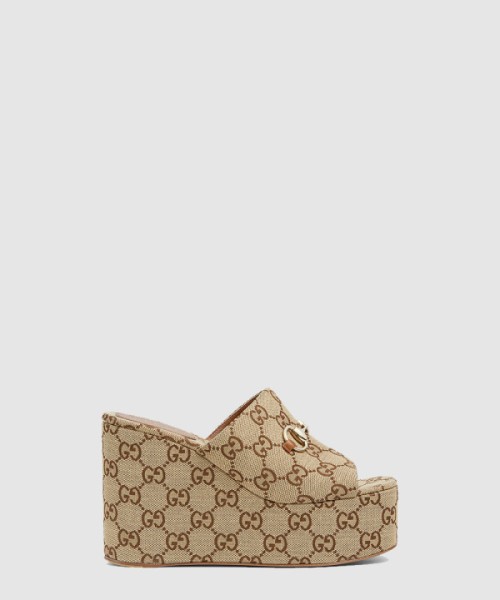 구찌 이 달린 웨지 샌들 816328