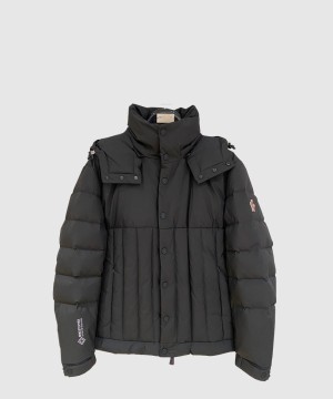 몽클레어 다운 재킷 숏 모긴스