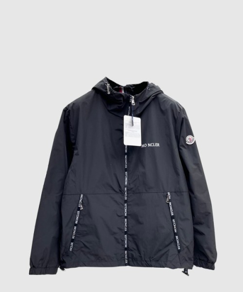 몽클레어 로고 집업 자켓