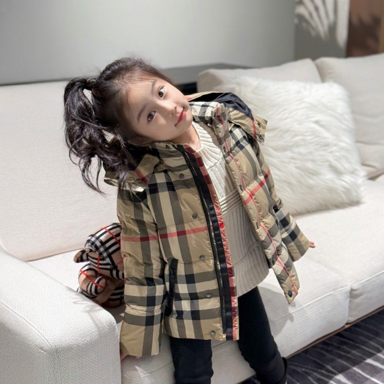 버버리 키즈 후드 패딩