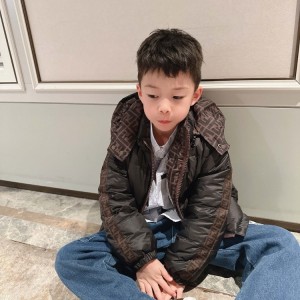 펜디 키즈 양면 후드 패딩