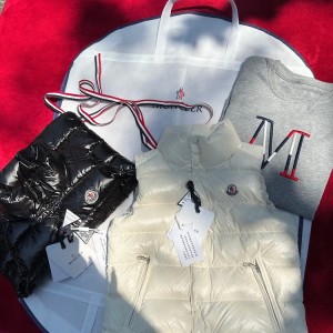 몽클레어 키즈 조끼 패딩