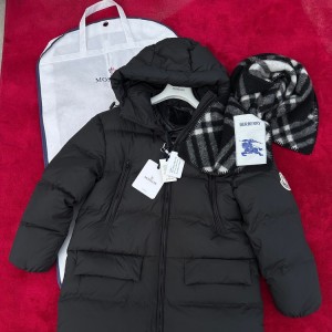 몽클레어 키즈 후드 롱 패딩