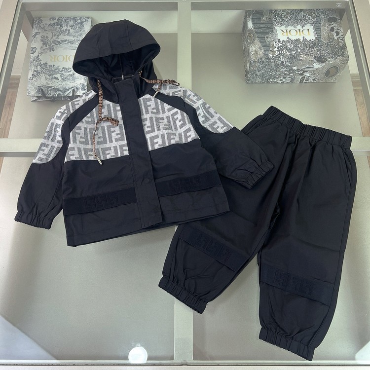 펜디 키즈 후드 바람막이 밴딩 팬츠 셋업