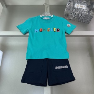 몽클레어 키즈 반팔 티셔츠 팬츠 셋업