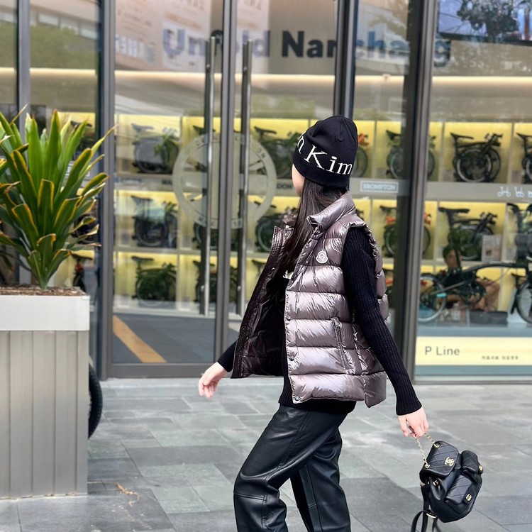 몽클레어 키즈 패딩 조끼