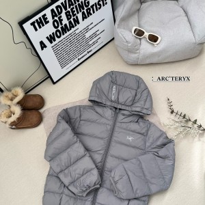 아크테릭스 키즈 후드 패딩 5컬러