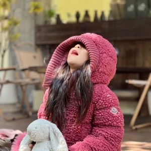 몽클레어 키즈 아데마르 테디 후드 패딩