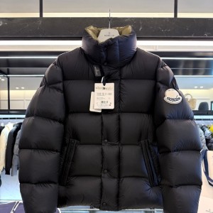 몽클레어 맨즈 트리피티 패딩