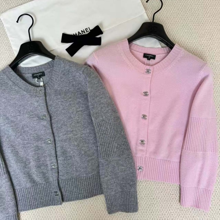[고퀄] 샤넬 24FW CC 턴락 가디건