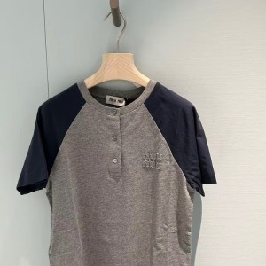 미우미우 버튼 티셔츠