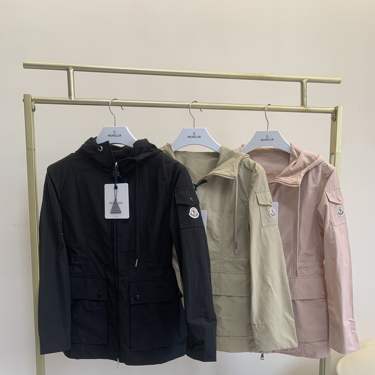몽클레어 레안드로 후드 바람막이 3컬러