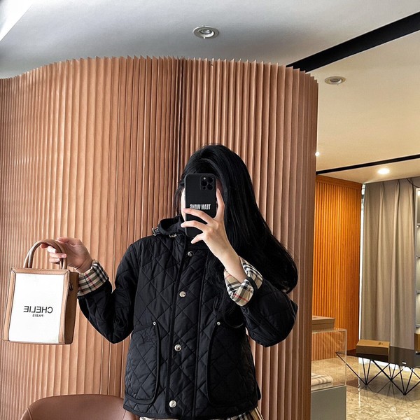 버버리 후드 경량 패딩