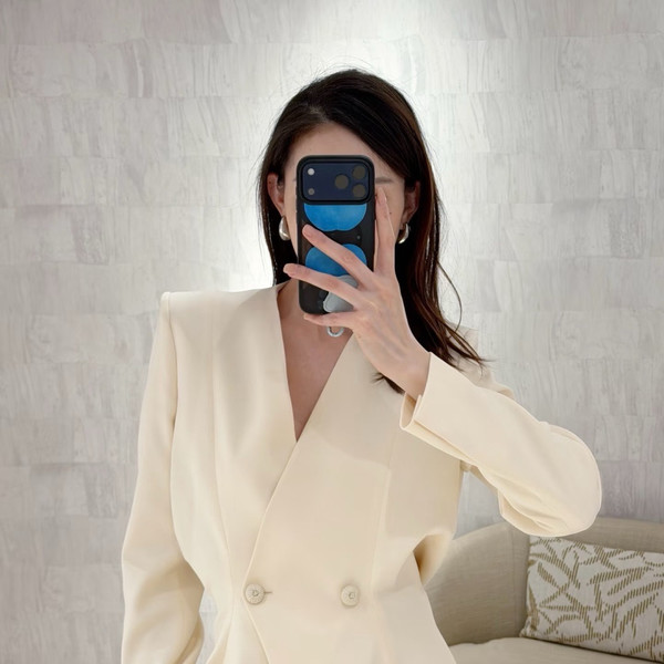 루이비통 라인 노카라 자켓 버뮤다 팬츠  셋업