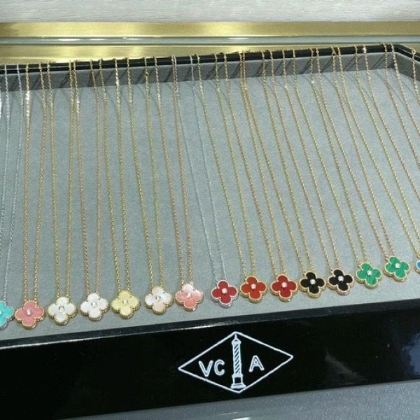 [18K GOLD 주문제작] 반클리프 빈티지 알함브라 다이아 목걸이
