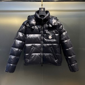 몽클레르 MONCLER 일상용 아웃도어 남성 후드 오리털 패딩 점퍼
